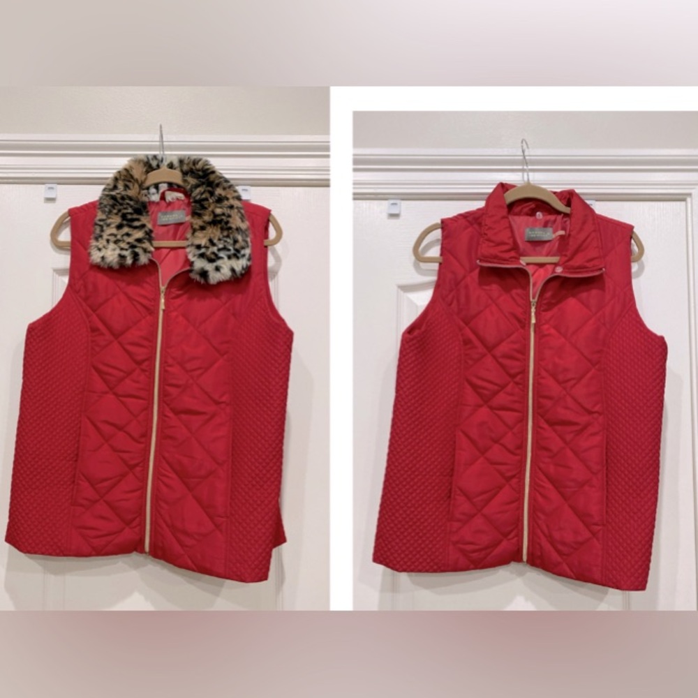NWOT Casual Identity ladies red quilted vest removable animal print collar Large